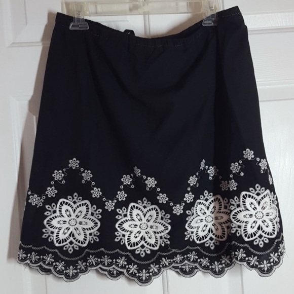 Max Edition Dresses & Skirts - Max Edition skirt